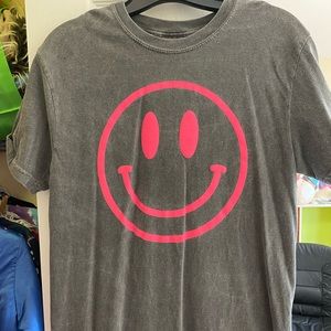 Comfort Colors Black Tee Shirt Hot Pink Smiley Size Small Palmetto Moon EUC
